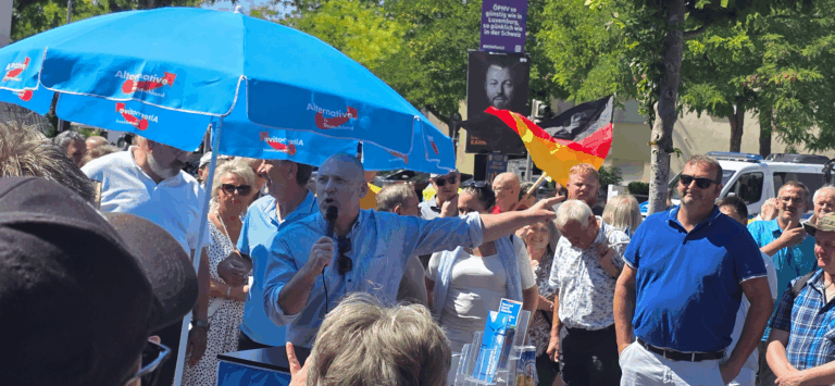 10.08.2025 – Hunderte Unterstützer für Joachim Paul beim Infostand in Ludwigshafen-Maudach – KV Neustadt war dabei!