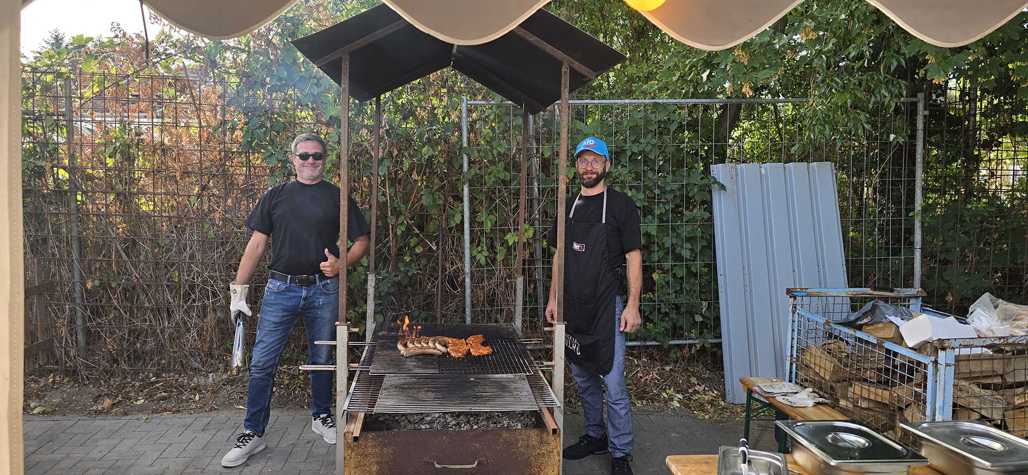 Besucher beim AfD Wahlabend in Neustadt an der Weinstraße